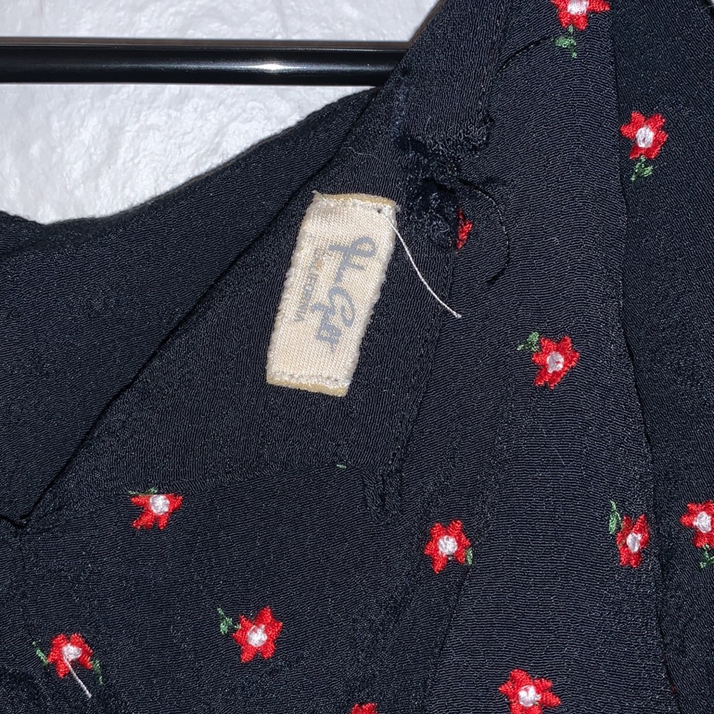 cropped tank top - Picture 3 of 4